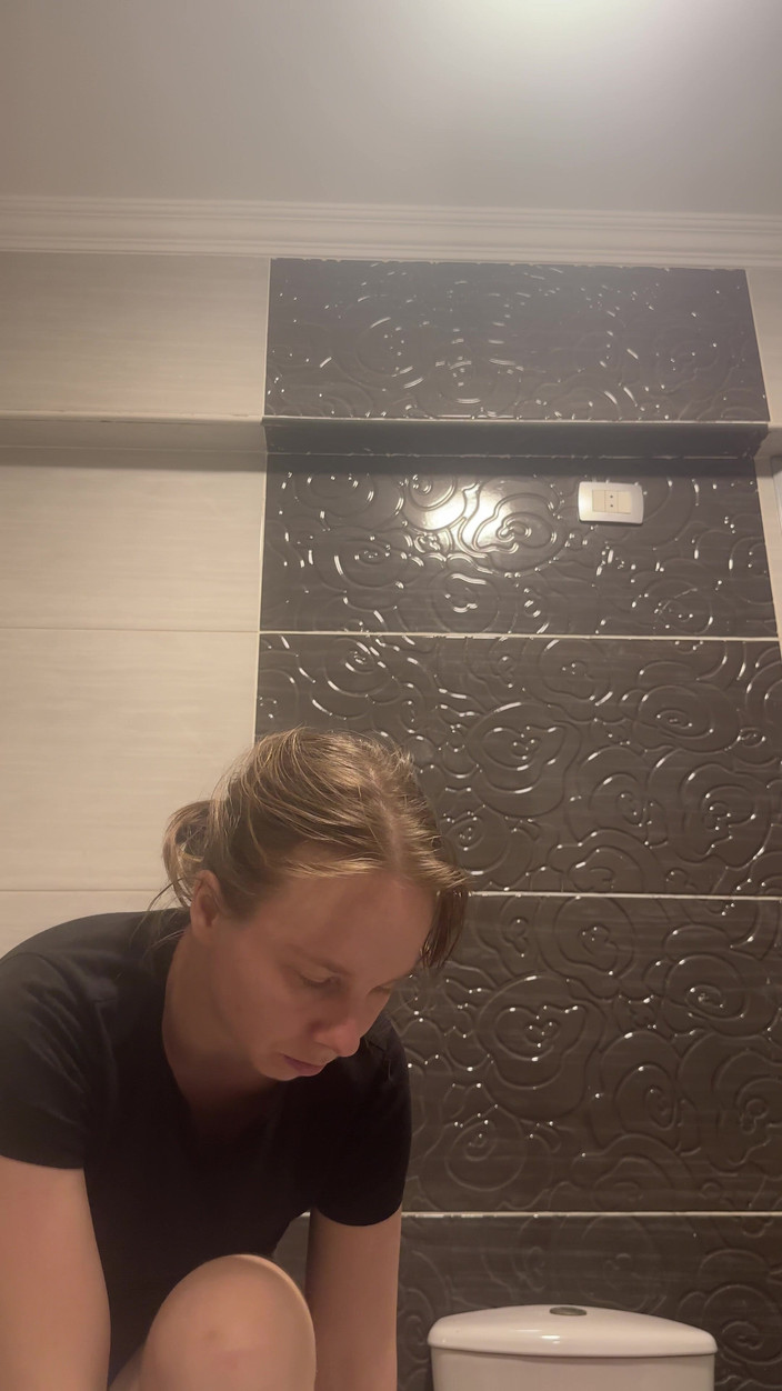 SweetLucy96: Vii cu mine în cadă?