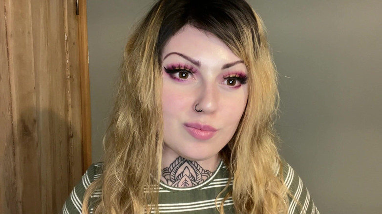 Miss Valentina: İtaatkar Uygulama