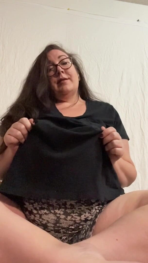 cutejayne: Big BBW tits slow reveal