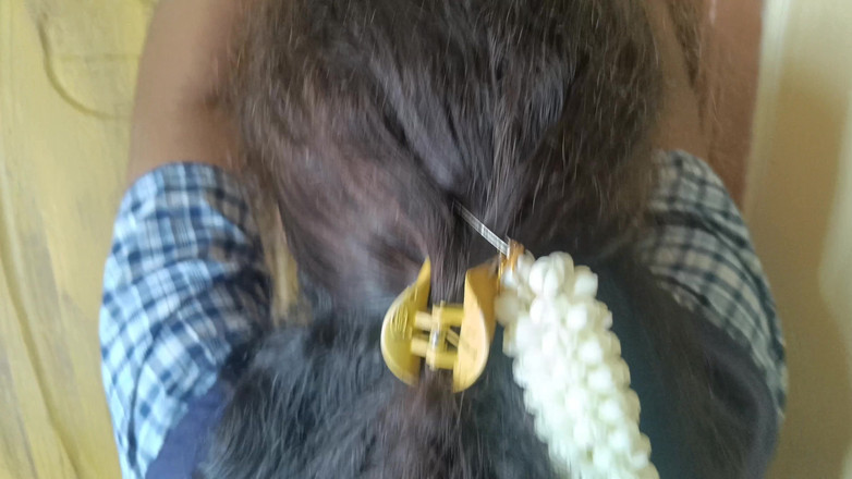 Magilmathi: Krásná desi holka