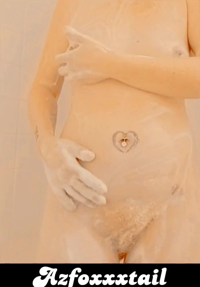 AzFoxxxTailPhelicia: Shower bubble front1