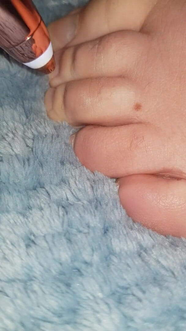 Faith's Feet Fetish: Faith feet fetish - shaving my toes