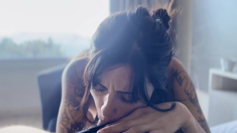 steffcrimeok: Viagem com meu chefe: boquete em primeiro plano e foda...