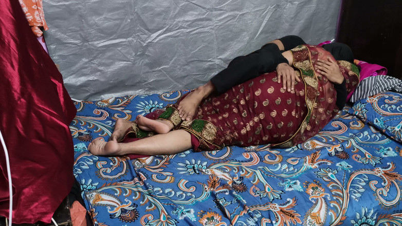 EngagingShock45: Pati ke sath pahle suhagrat 部分(1