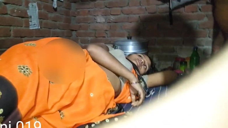 Rakesh: Chica gobernadora ki ladki ki chudayi me ghar bula ke...