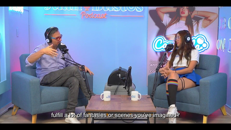 JuanBustos: Gemma Leone: 5 orgasmer i rad tills hennes ben skakar! Juan...
