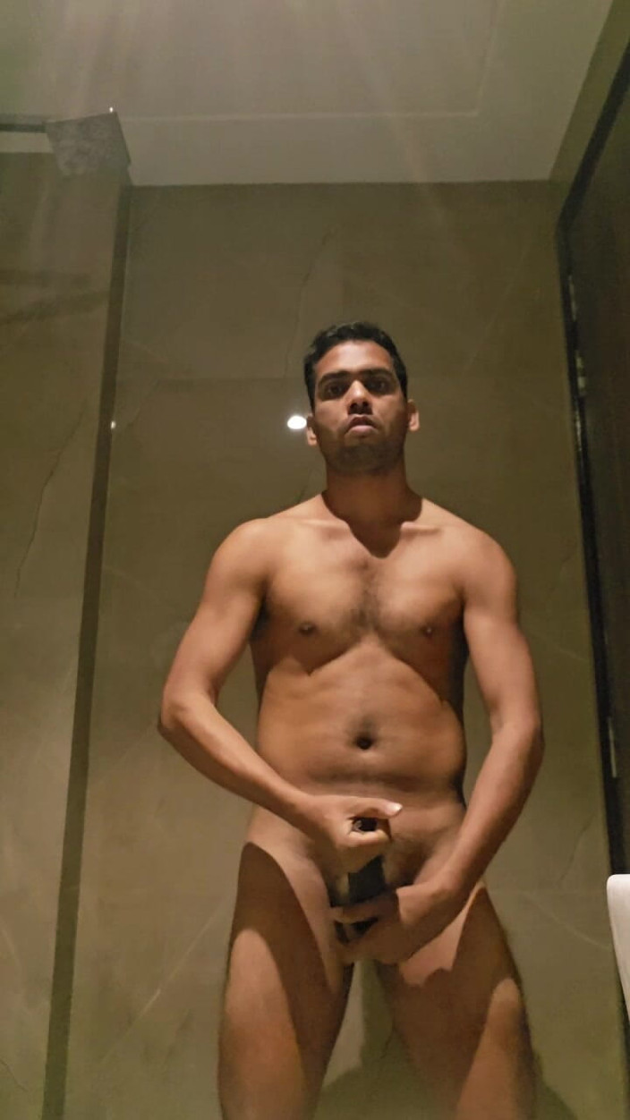 Desicoupleind: Băiat indian sexy Masterbate