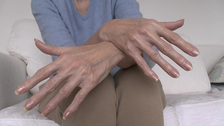 Lady Victoria Valente: Güzel, zarif eller ve tırnaklar Lady Victoria Valente tarafından sunuldu