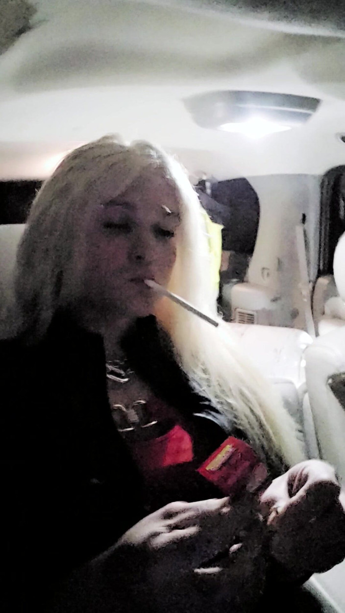 Darkfetish2k: Smoking 120s Carplay