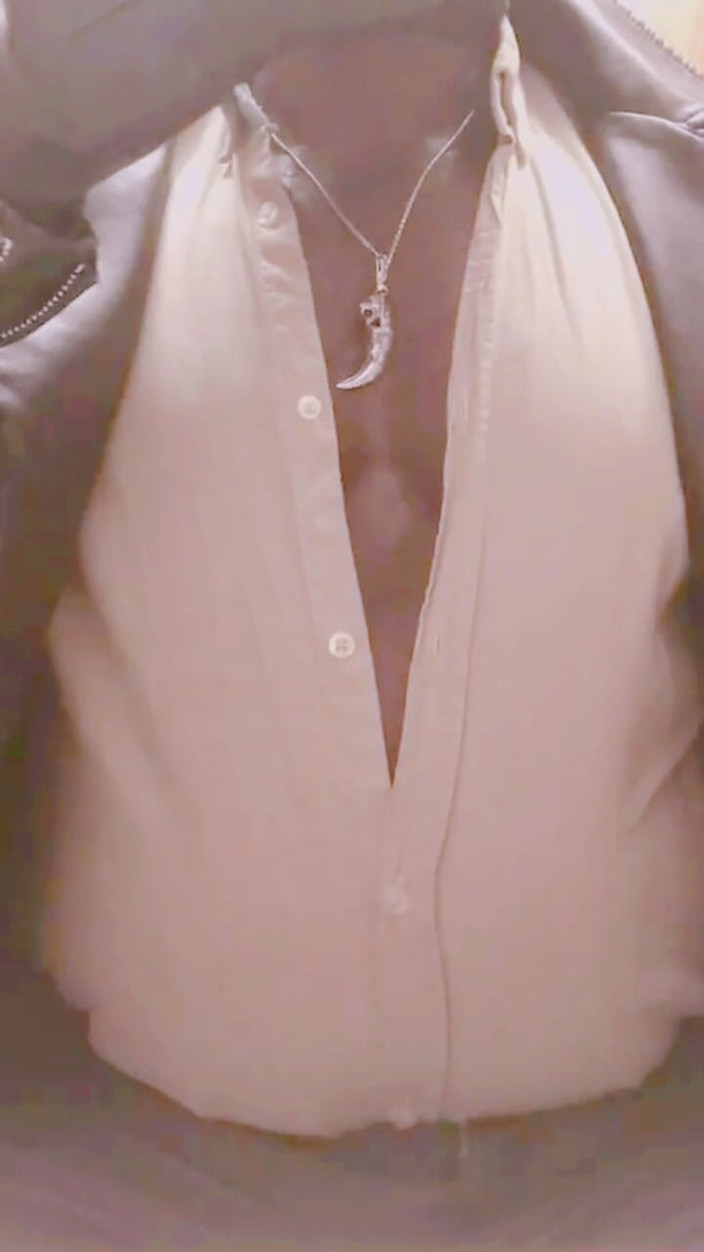 Black smoking muscle stepdad: Cuero Enmascarado Vestido, Vientre Hinchado, Humo