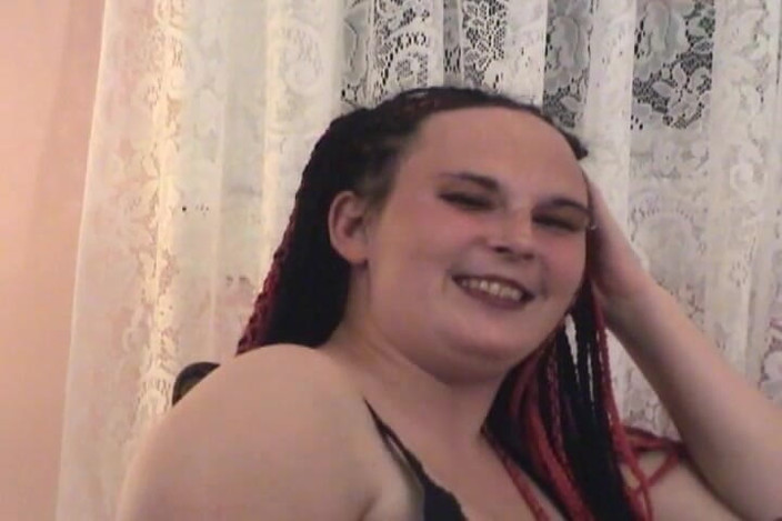 Radical: Chubby MILF fucked by geeky old dude