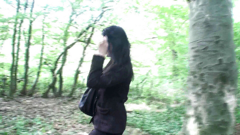 Foot Girls: Göttin gloria demütigt ihren sklaven im wald