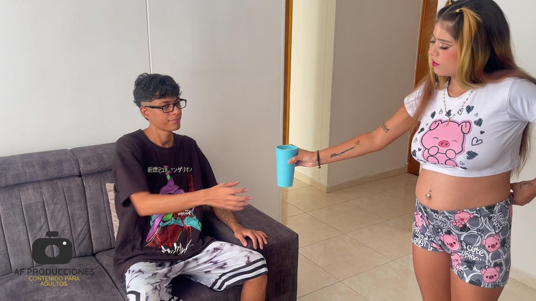 Gabriela Wish: Saya mengongkek jiran baru saya dengan keras di pantat sambil...