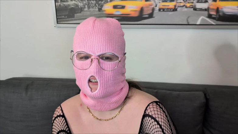 Paris Jango: Watching a Fat Woman Masturbating Solo, Real Orgasms.