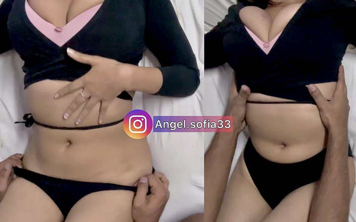 Dashing Danish: 穿着制服的18岁德里女大学生穿着传教士体位性交