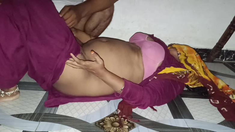 Bhabhi UP: The Meat Seller Is Ahead of Khala's Boy.