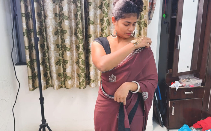 Sexy Komal: マダム、パーティーに行くの?