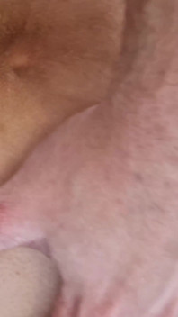 Brisen'in gerçek ilk anal seksi. Göt deliğine hiç sokmadığı için Alan yavaşça soktu. Gerçek bir beyefendiydi.