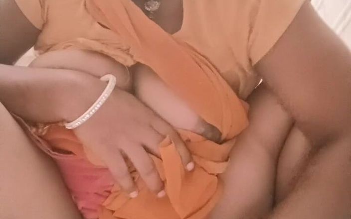 BlondAtom63: India bhabhi sacó agua con su dedo