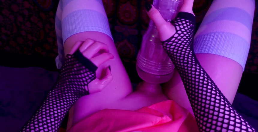 LalaThePala: Pov - sục cu và đụ một Fleshlight cho đến khi tôi xuất...