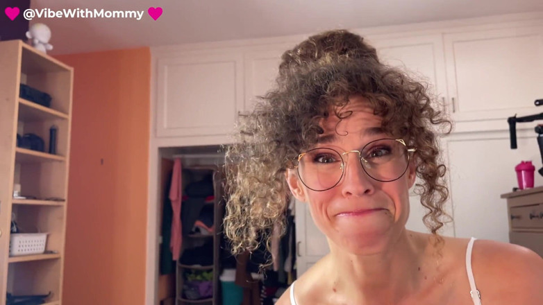 VibeWithMommy: Mettendo in cinta la tua matrigna