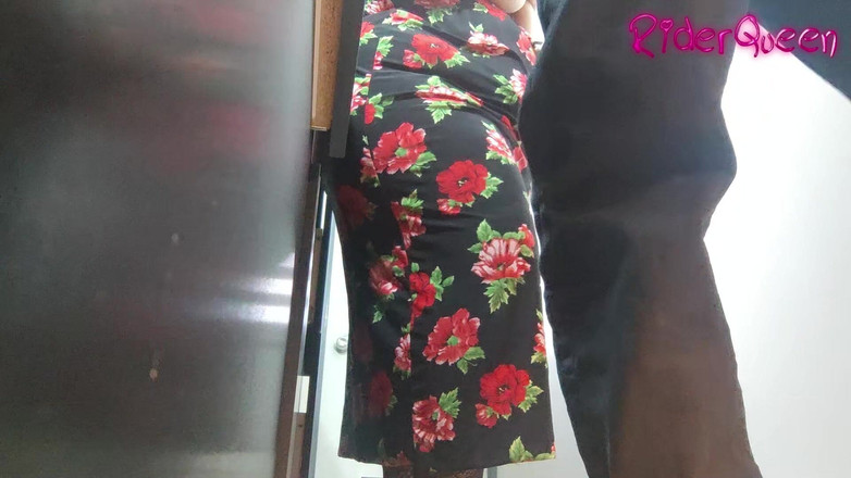 Riderqueen: Matrigna cucina figliastro - video per fan MILF BBW