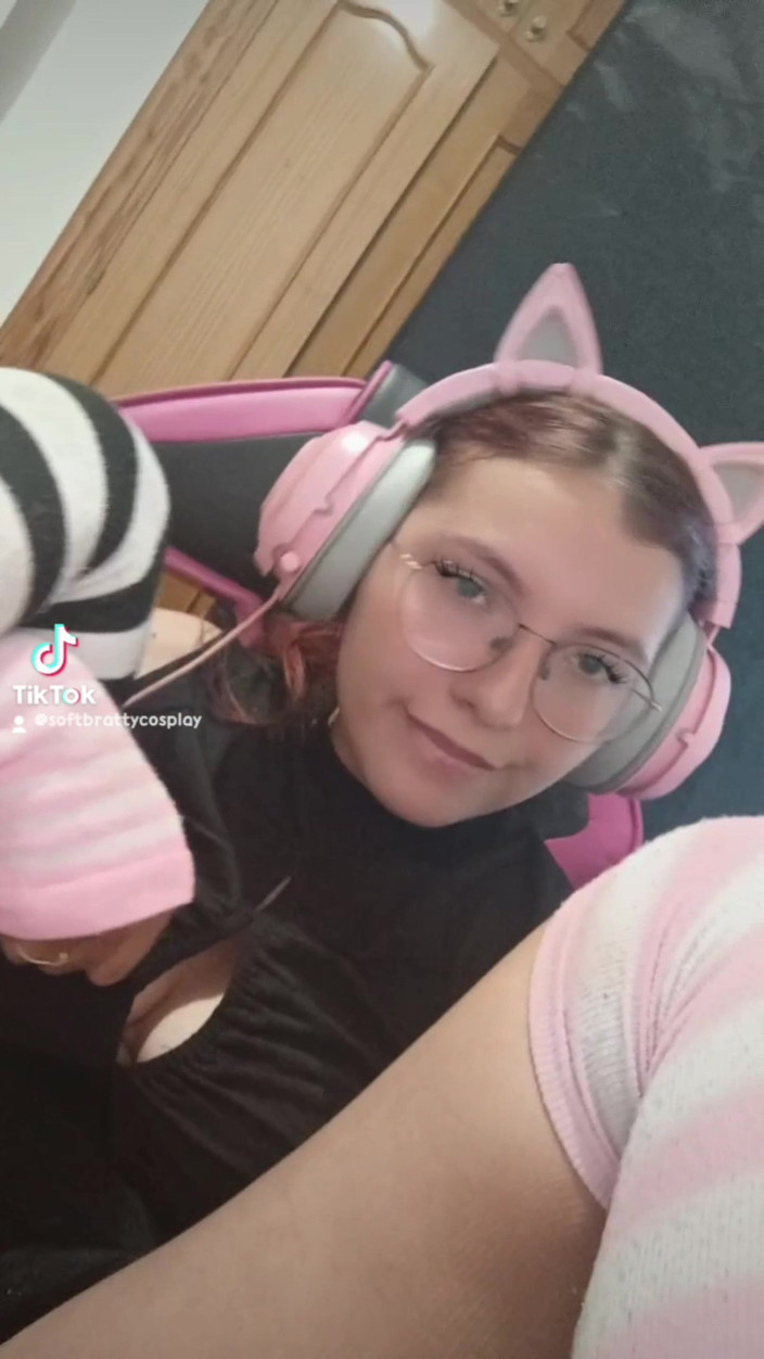 Softbrattypuppy: Tik tok 모음집 - 귀엽고 음란한, 섹시, 코스프레, 핫