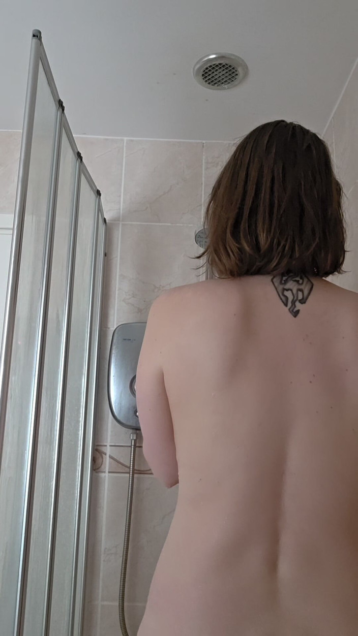 Lustful Libertines: Hairy MILF Shaves Her Pits &amp; Legs in the Shower - Then...
