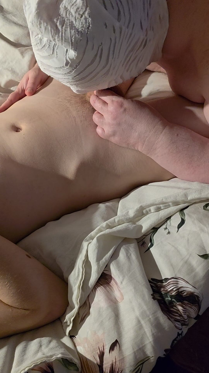 Bi porn: Grandpa Suck His Young Friend Big Cock