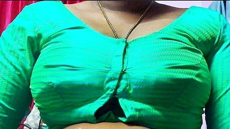 Desi Mohini: Indická vysokoškolská učitelka virální nové porno video