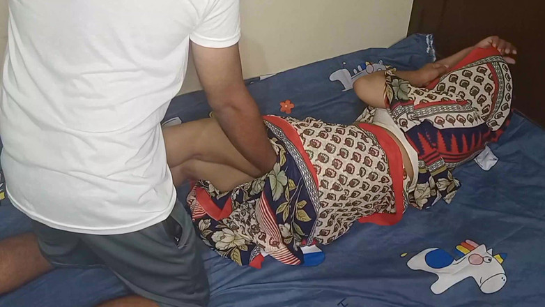 Neelima69: Pasangan India berkahwin desi lucah