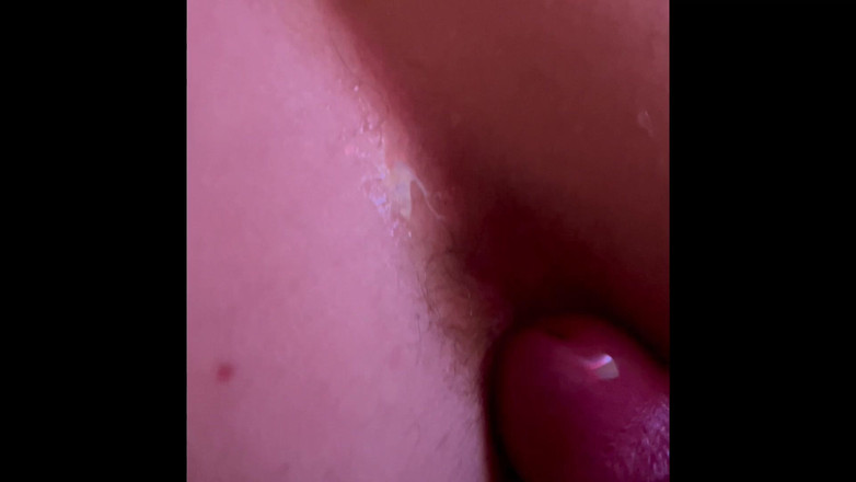 Kinky Hairy Couple: 与继妹的性爱。尿在鸡巴上，尿在毛茸茸的菊花上，在毛茸茸的阴户内撒尿，毛茸茸的肛交和性爱