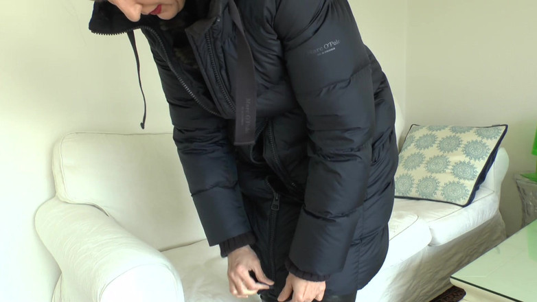 Lady Victoria Valente: Cerniera per provare un cappotto con cerniera blu scuro, lady...