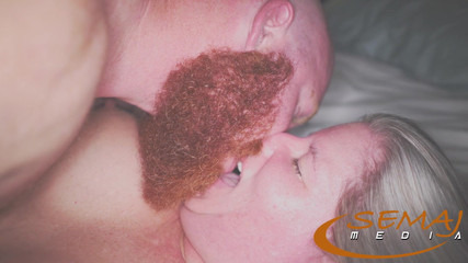 Semaj Media: Semaj Media Milf grasă cu cur perfect Heidi Nite adoră...