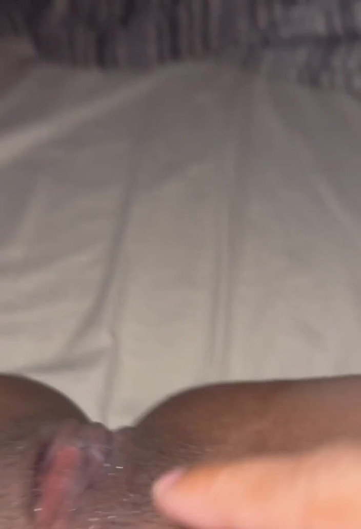 Leyne Rodriguez: Pagi yang kaya raya aku bangun hari ini