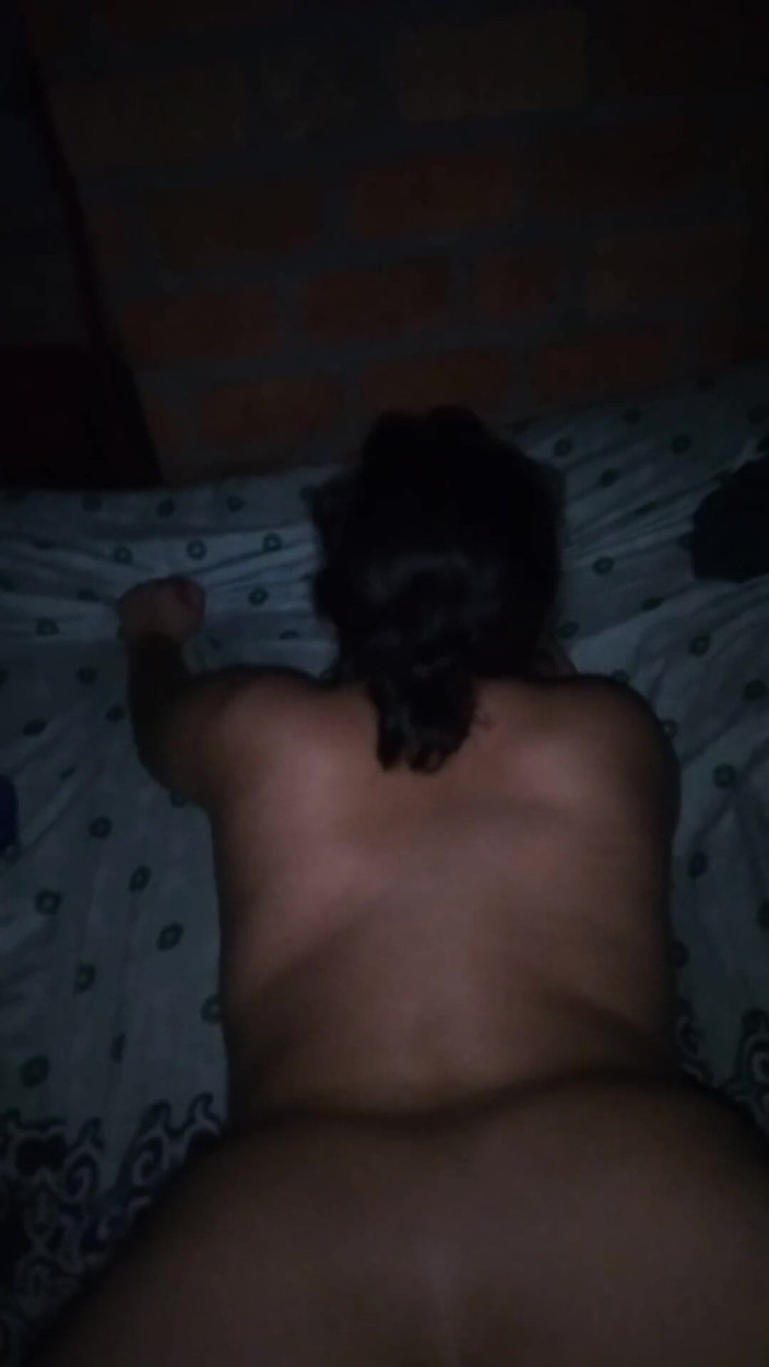 E-Alfa: Mông to xinh đẹp làm tình với bbc latino