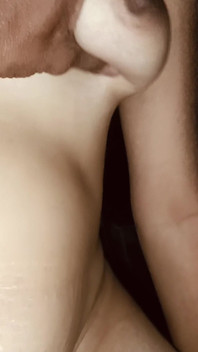 Ngentot posisi cowgirl dengan toket kecil