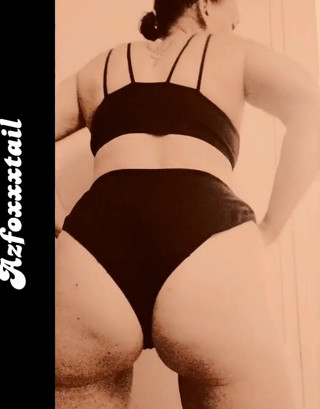 AzFoxxxTailPhelicia: Strip 1 - mutandine nere