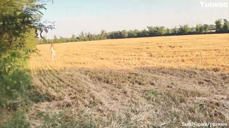 Yuiwoo: Met and fucked a Naked Stranger in nature