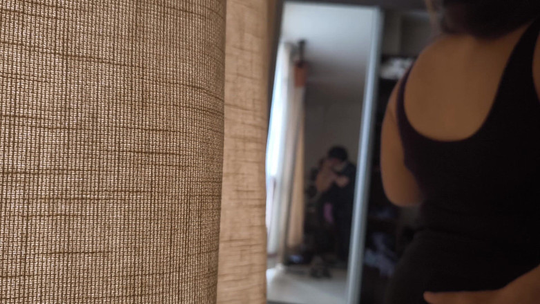 Moo DBOXXX: Я пристрасно цілуюся з самотньою мачухою, яка дійсно хоче зробити божевільні речі