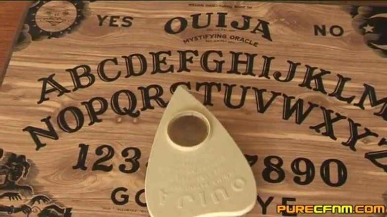 Pure CFNM: Seance