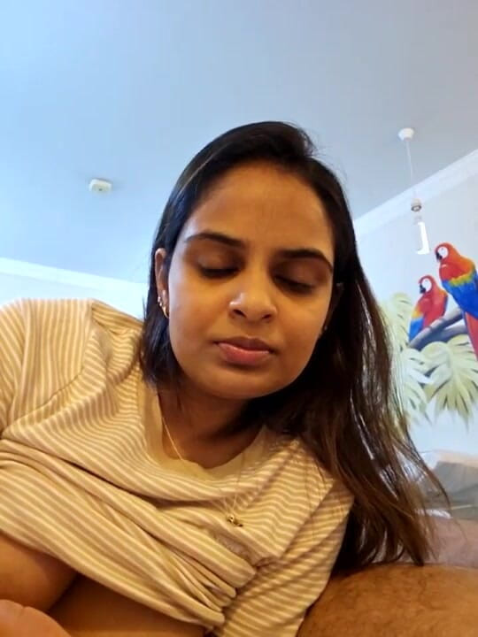 Treblsex: Istri dan suami India romantis dengan hamil dalam wawancara