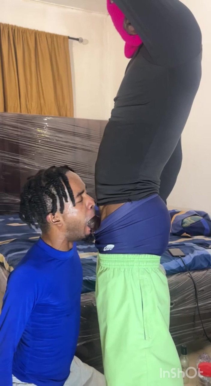 YungthugM: Straight Colleague Gat a Huge Dick