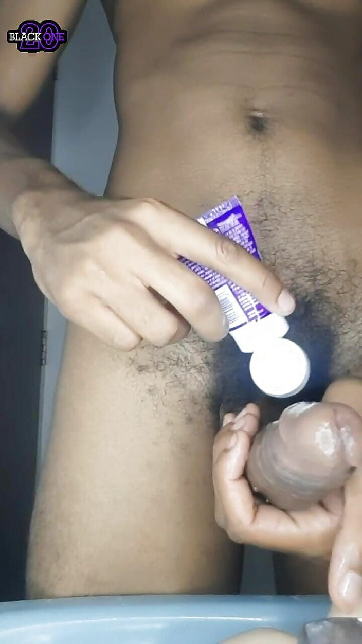 Black-2001: Красивий хлопець з його членом записує для вас