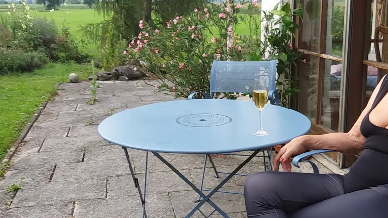 martinawest: Martina ute i ben
