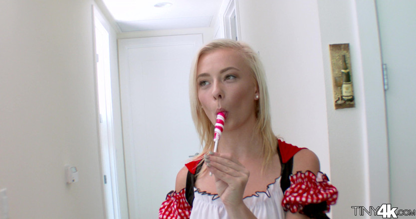 TINY 4K: Trick or Treat