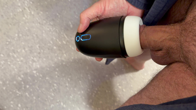 Truridge: 윤활유의 새로운 장난감 정액으로 두 번째 촬영