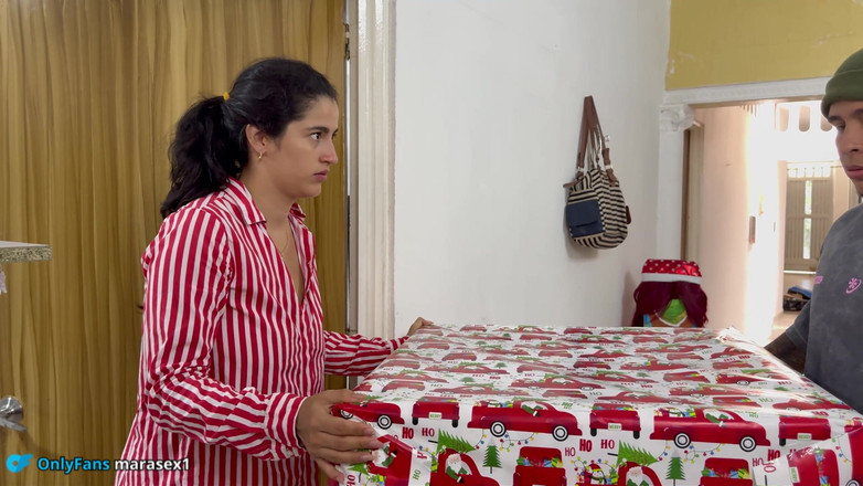 Pronoia Mey: Můj Přítel Mi Dává Večer Se Swingerkou