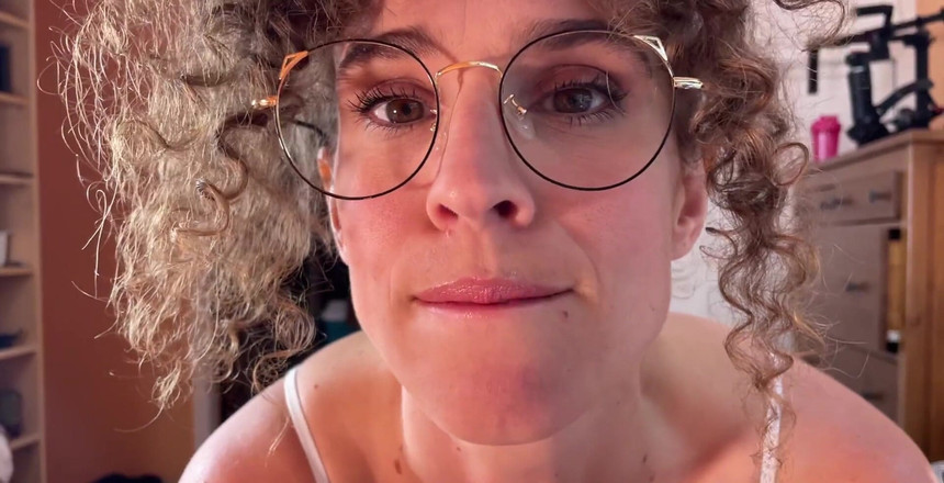 VibeWithMommy: Грустная еврейская мачеха беременна! Она противостоят пасыну по поводу ее беременности его семя!