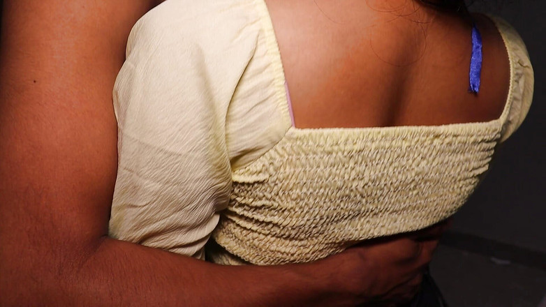 Ashok ashok: 보지 따먹기 위해 공부하는 어린 여대생 (인도 인도 포르노)